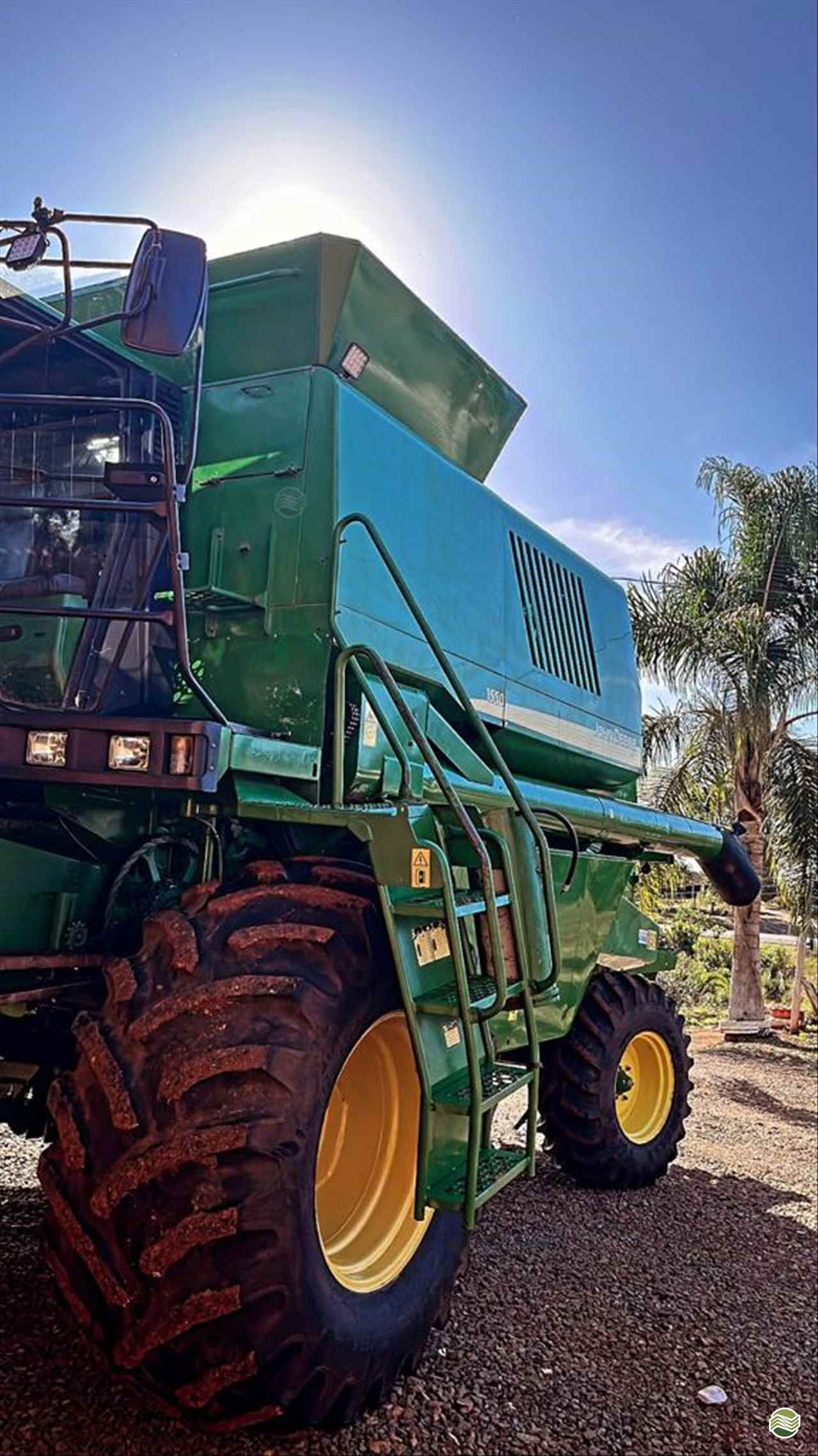 COLHEITADEIRA JOHN DEERE JOHN DEERE 1550 Talamini Máquinas e Implementos Agrícolas CAMPOS NOVOS SANTA CATARINA SC